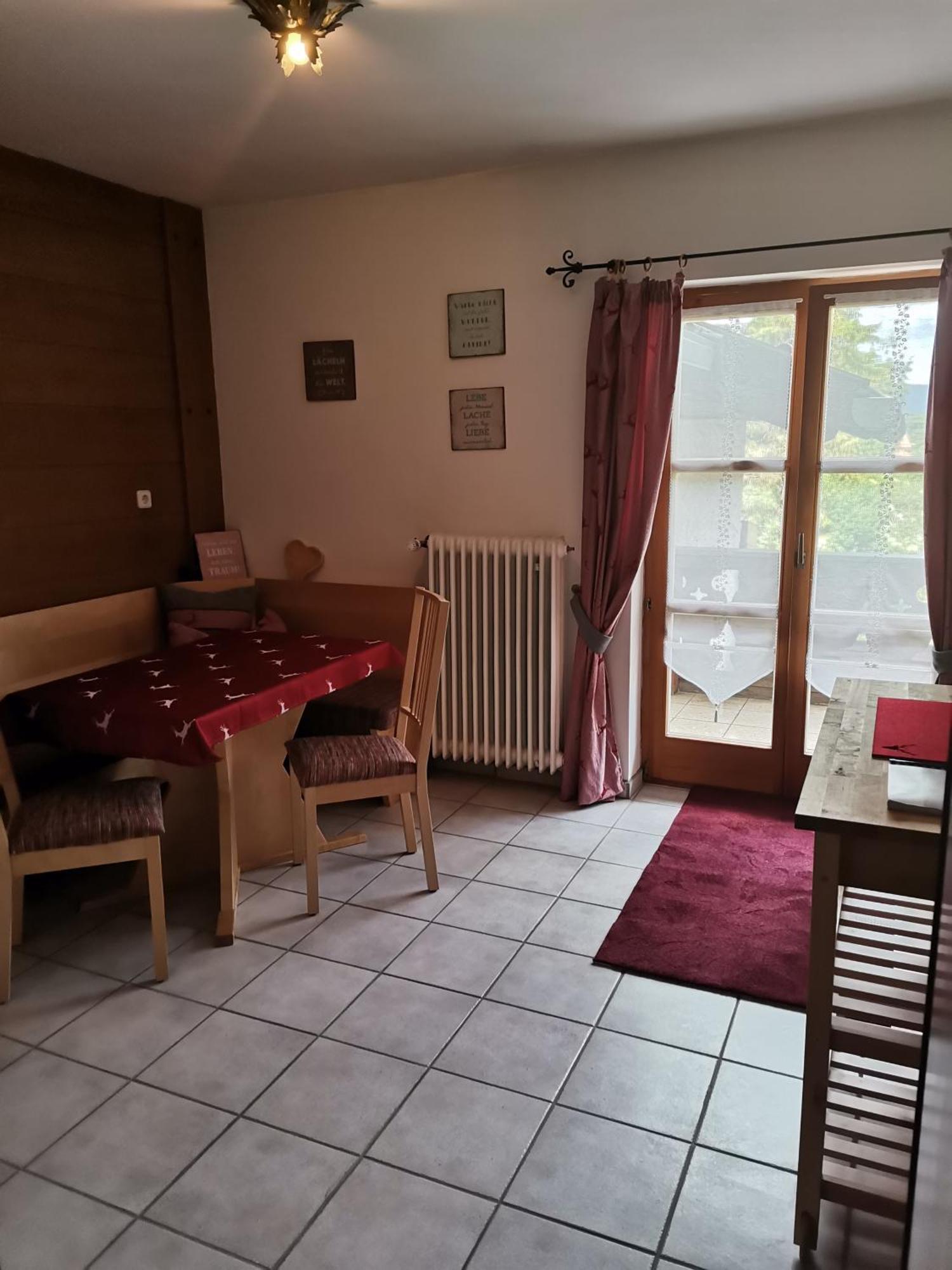 Gaestehaus Zunterer Wallgau Ruang foto