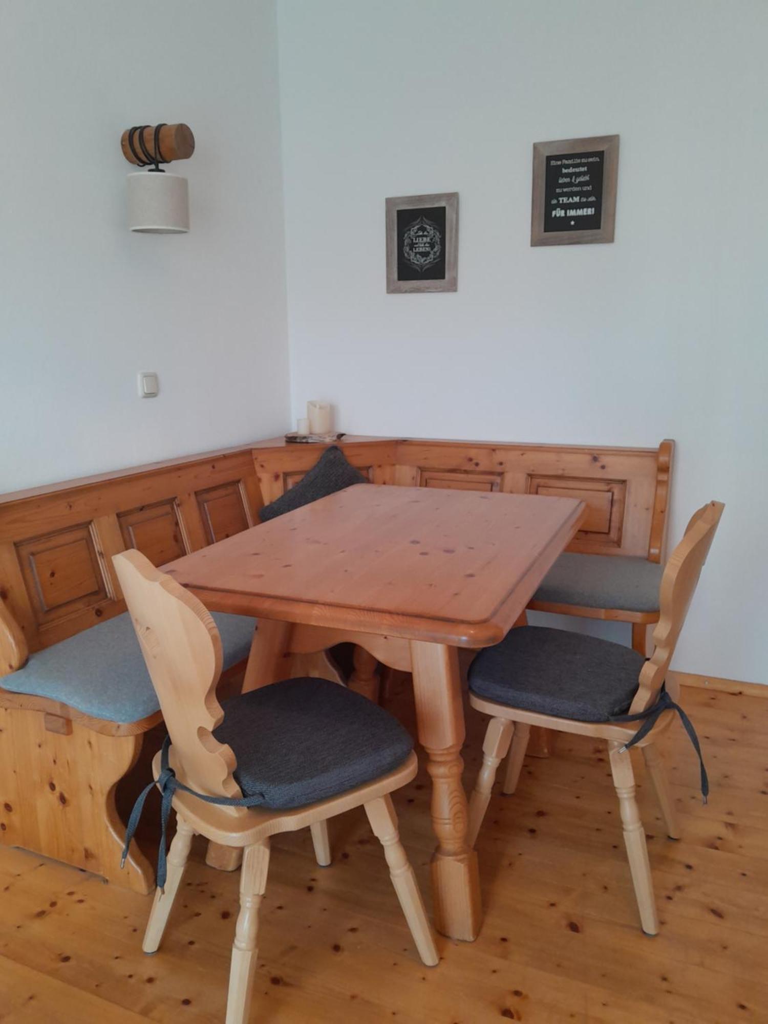 Gaestehaus Zunterer Wallgau Ruang foto